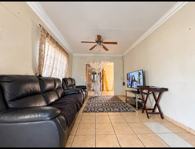 3 BEDROOM HOUSE FOR SALE IN BEN FLEUR